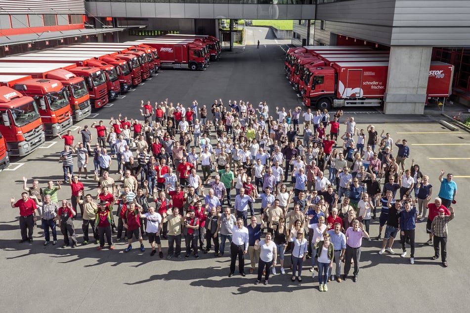 Arbeiten bei Pistor Jubiläum winken