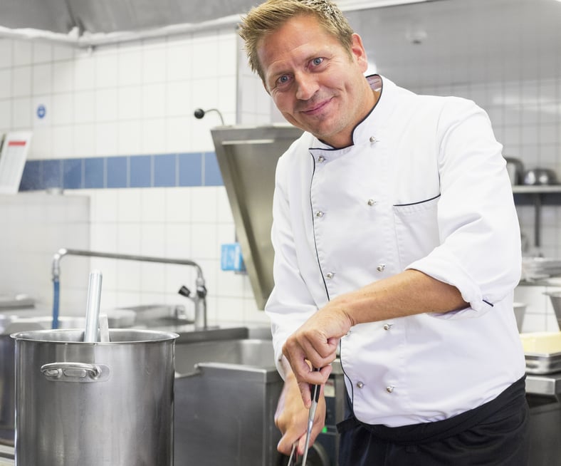 Gastronomie Bedarf Frischfleisch nach Mass Alterszentrum Hofwiesen Dietlikon Marcus Kaspari