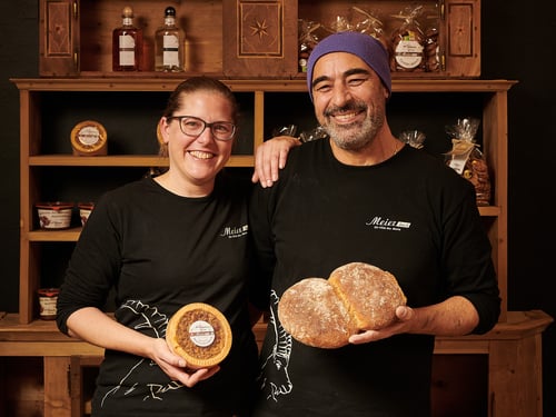 Das Geschäftsführerpaar Lucia Meier und Giancarlo Marco De Santis  ist stolz auf die Spezialitäten vom Meier beck.
